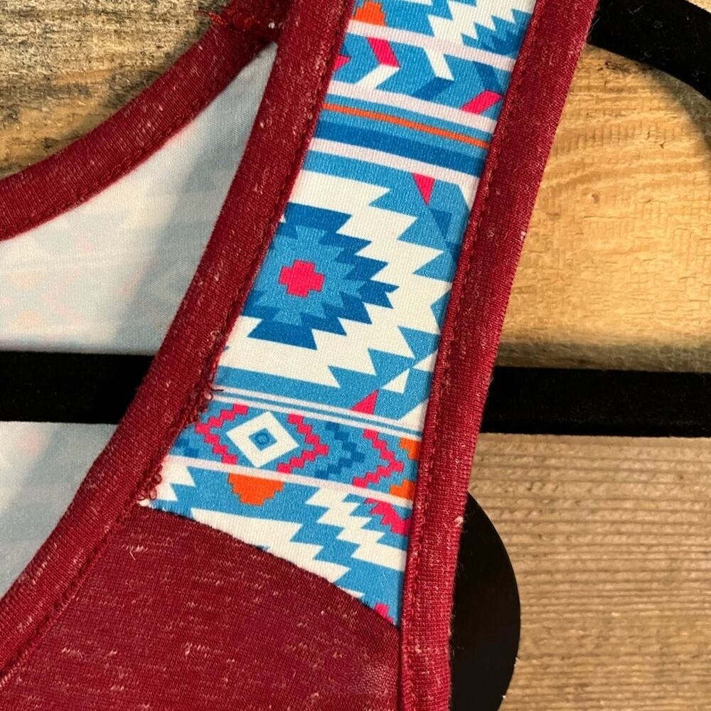 Sunshine‎ & Rodeos Burgundy Aztec Print Top Size Large - Picture 5 of 11